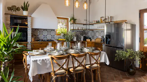 Dining area opening onto the garden at Molonta Heritage Estate.